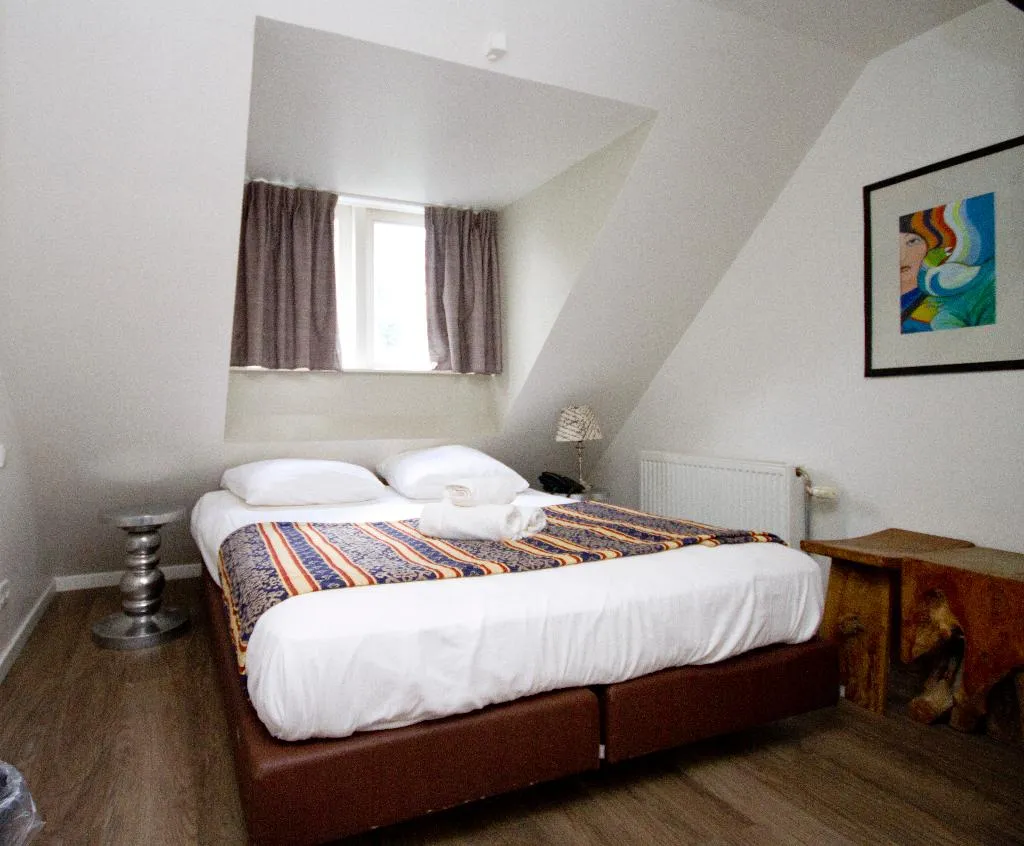 Double or Twin STANDARD Room, Acostar Hotel, Amsterdam