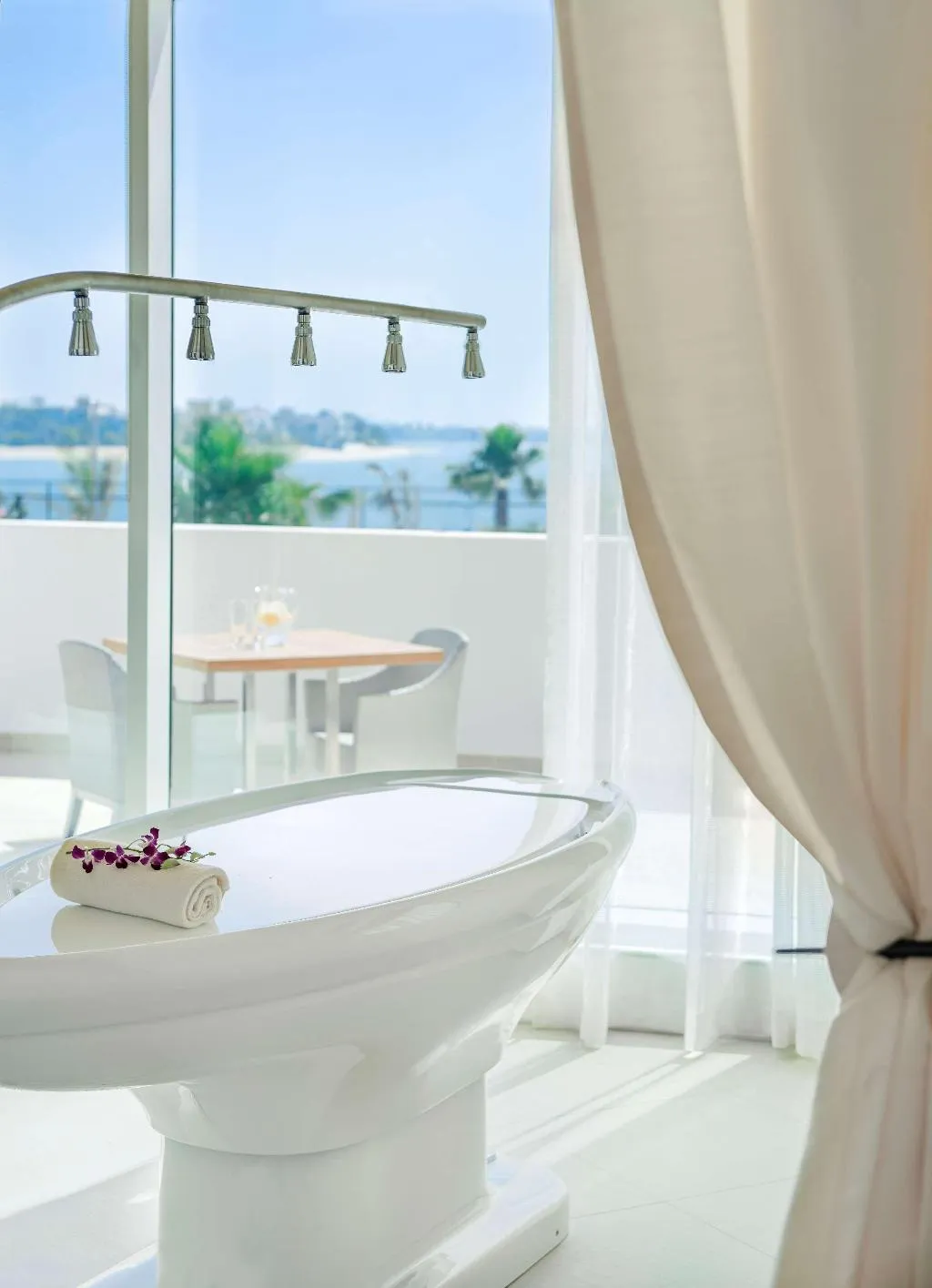 Sports and Entertainment, Waldorf Astoria Dubai Palm Jumeirah, Dubai