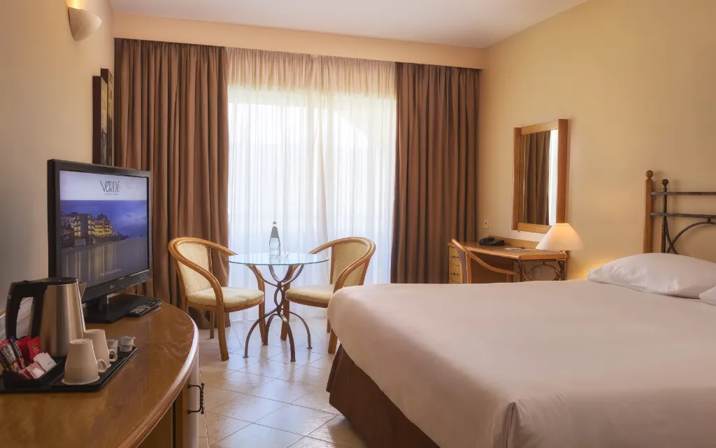 DOUBLE CLASSIC Room, Verdi St Georges Bay Marina, Malta