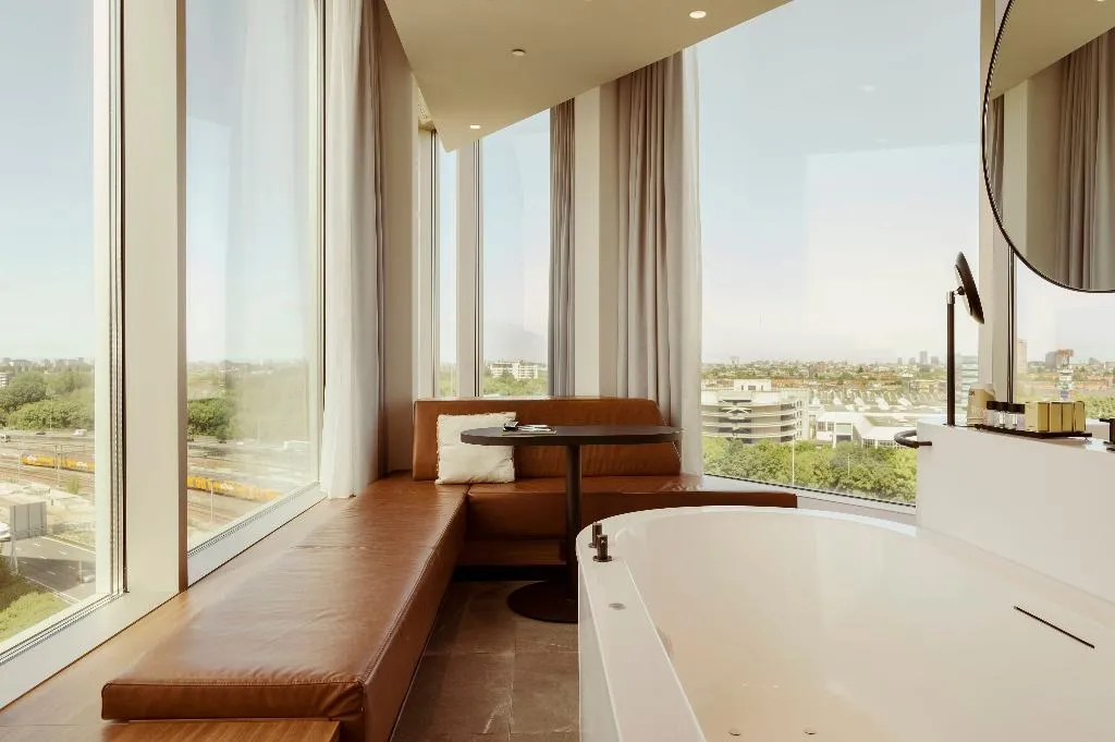 SUITE STANDARD Room, Van der Valk Hotel Amsterdam Zuidas, Amsterdam