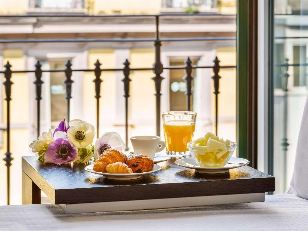Sports and Entertainment, Mercure Napoli Centro Angioino, Naples