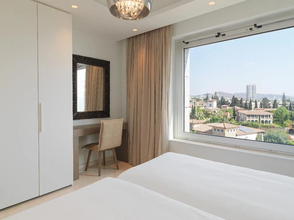 APARTMENT LUXURY Room, The Tower at St Raphael Resort, Cyprus