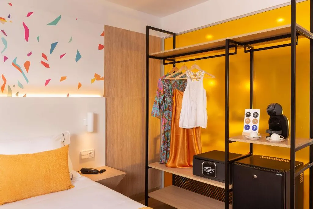Room, L'Azure Hotel, Costa Brava