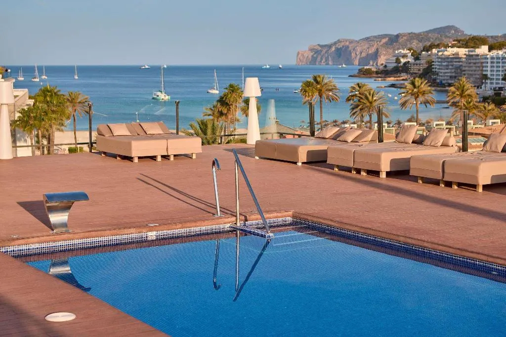 Pool, Zafiro Rey Don Jaime, Majorca
