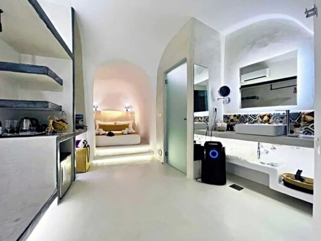 CAVE SEA VIEW WITH TERRACE Room, Edem Luxury Hotel, Santorini