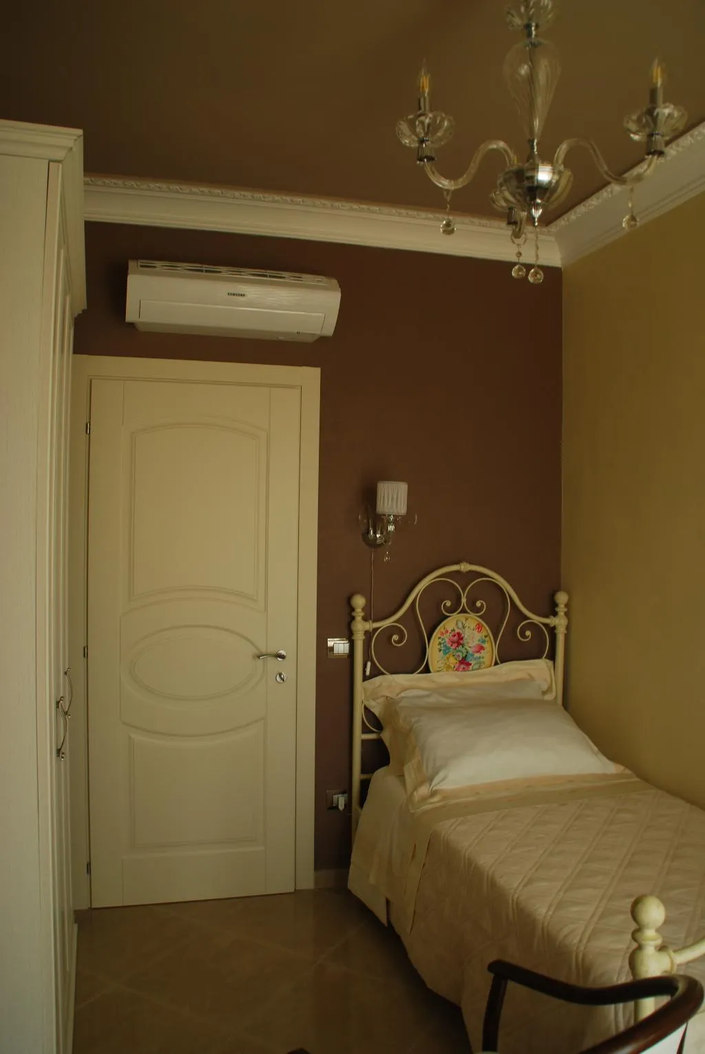 SINGLE DELUXE Room, Daphnae House, Catania