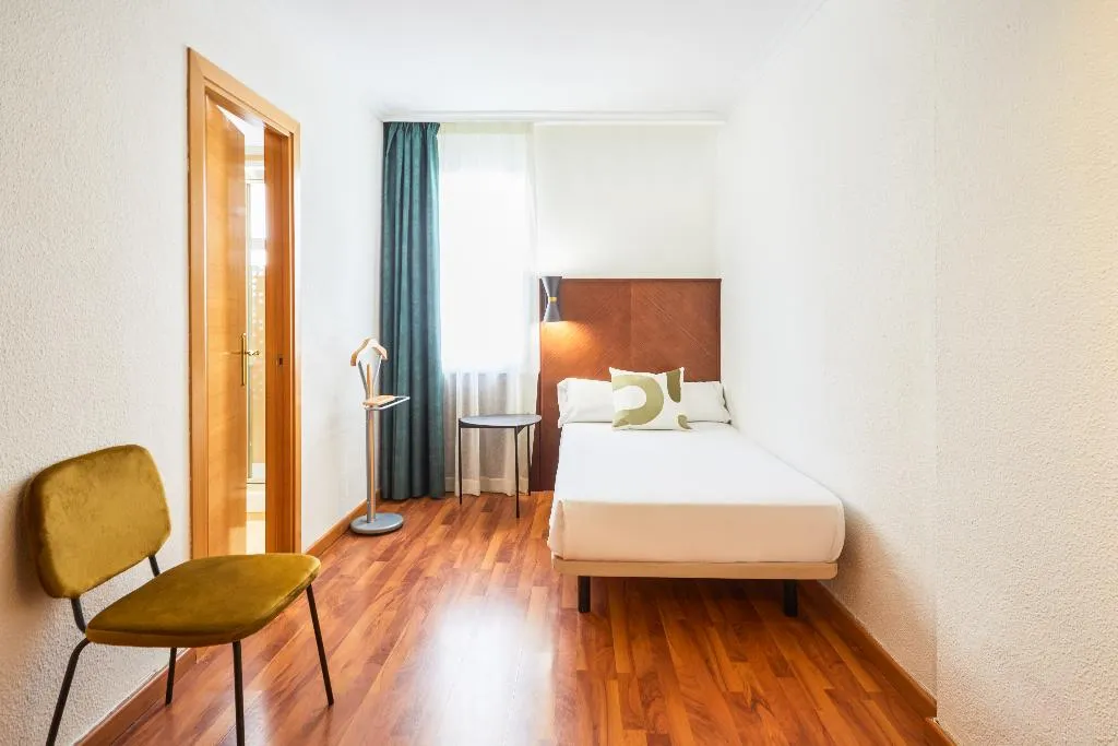 SINGLE STANDARD Room, Cason del Tormes, Madrid