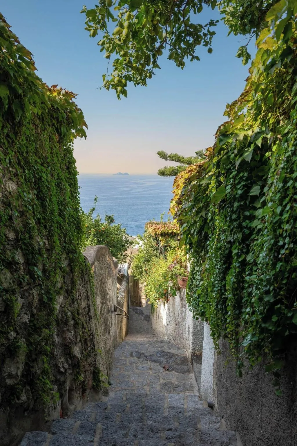 General view, Tramonto D'oro, Naples