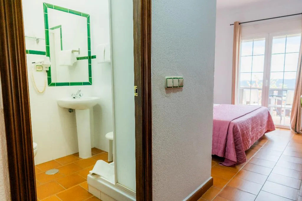 DOUBLE WITH TERRACE Room, Los Veneros, Seville