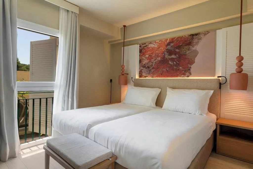 TWIN SUPERIOR Room, Mangia’s Brucoli Sicily Autograph Collection, Catania