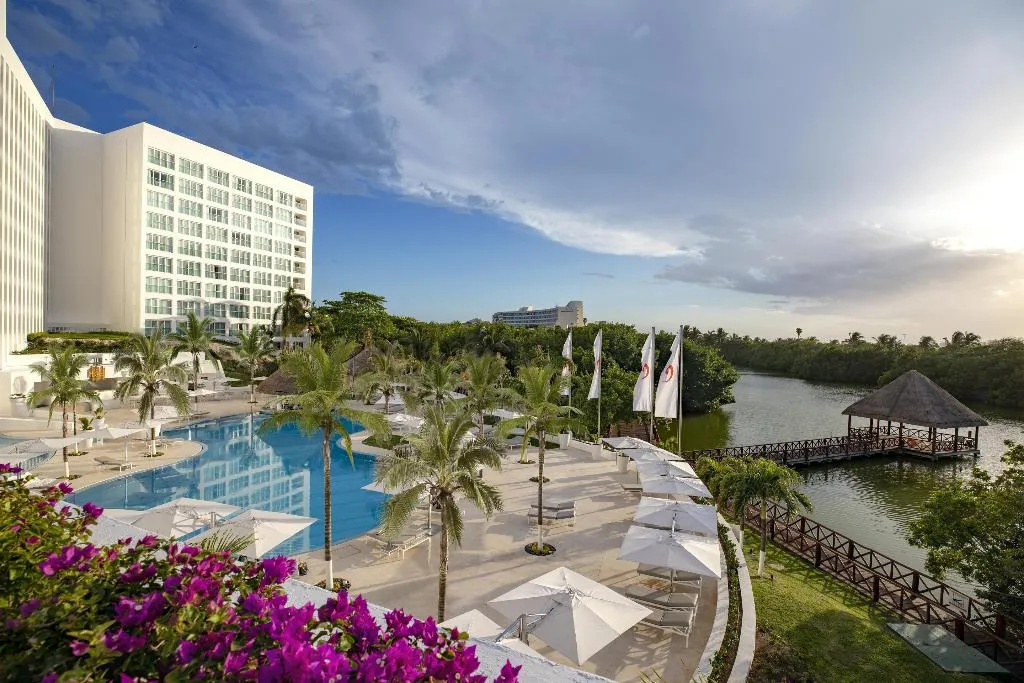 Pool, Le Blanc Spa Resort All inclusive - Adults Only, Cancun Area