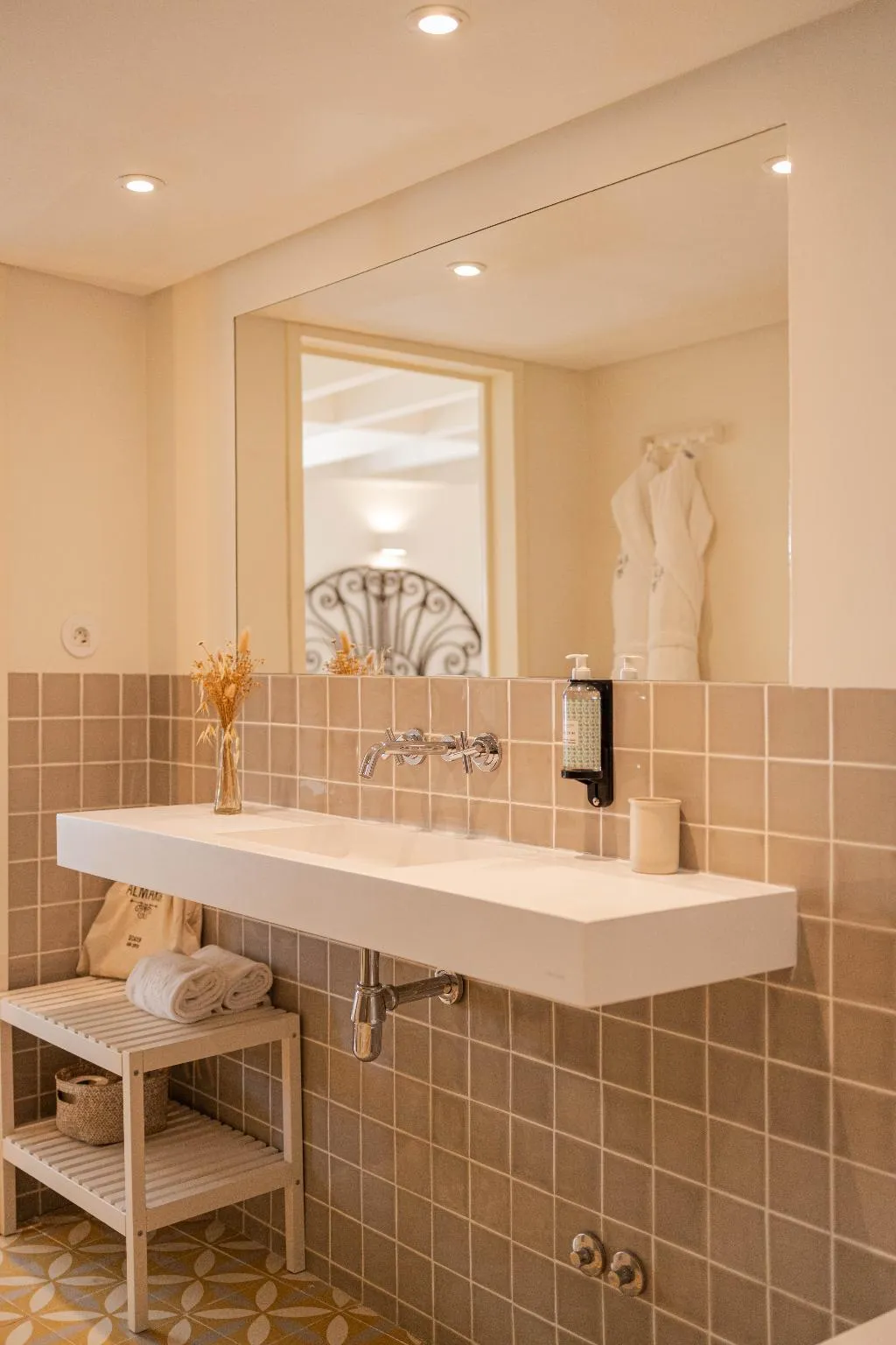 APARTMENT ONE BEDROOM Room, Almaria - Edificio Officina Real, Lisbon