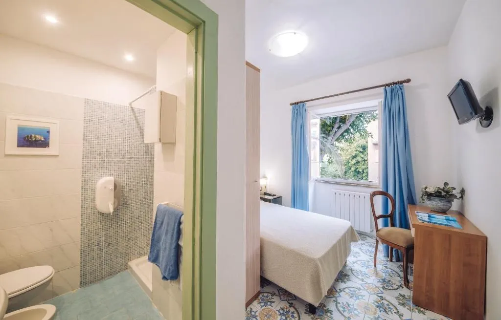 SINGLE STANDARD Room, Hotel Oriente - Beach & Spa, Naples
