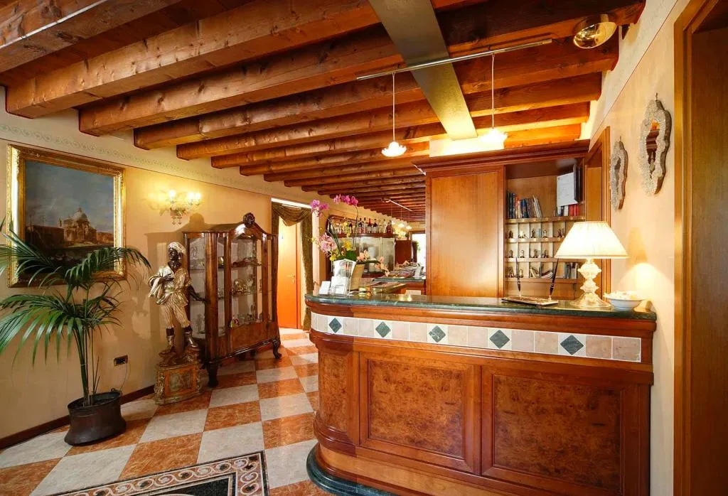 Lobby, Hotel Antico Moro, Venice