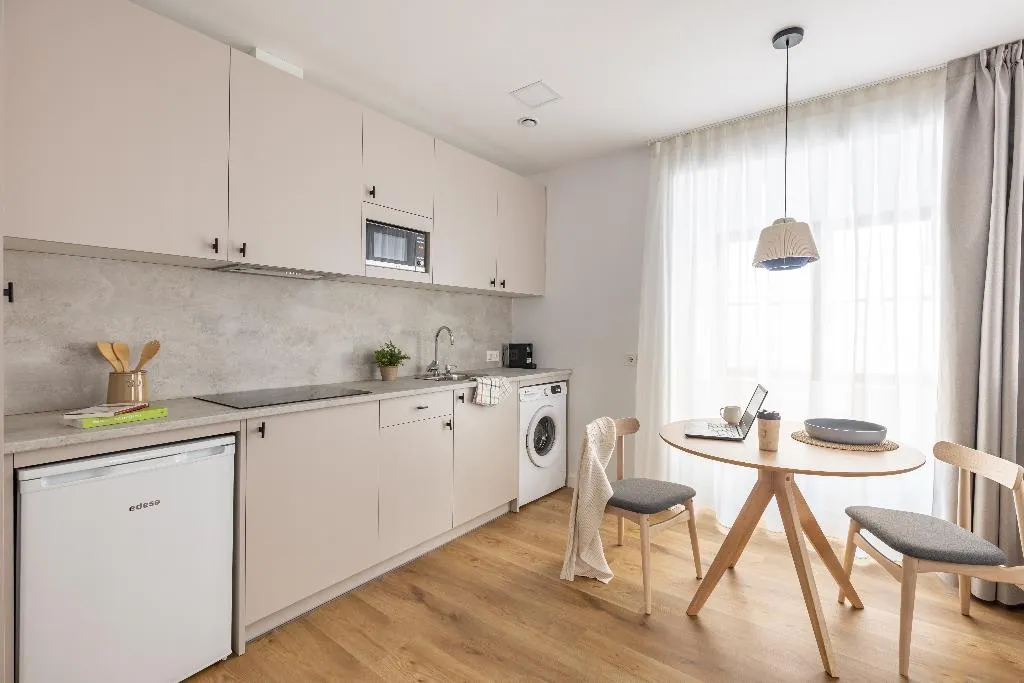 STUDIO STANDARD Room, Libere Ciudad Real, Madrid