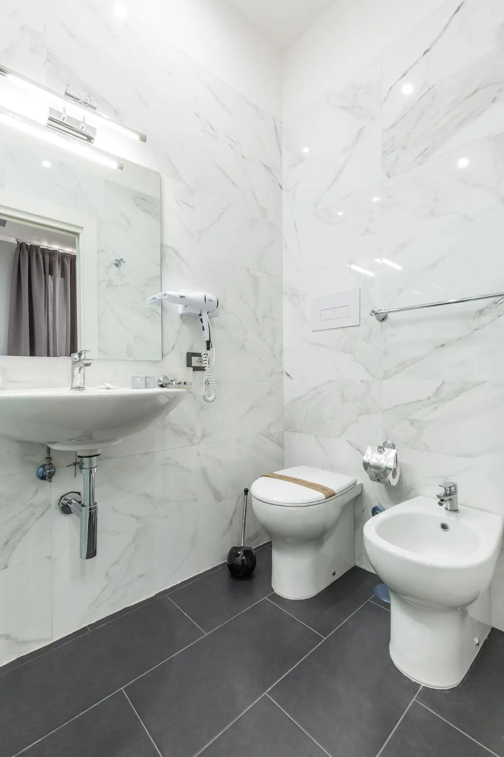 DOUBLE ECONOMY Room, Hotel Palace Napoli, Naples