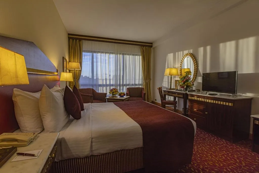 DOUBLE EXECUTIVE Room, Golden Tulip Flamenco Cairo, Cairo