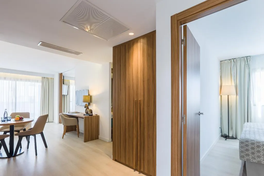 SUITE CAPACITY 6 Room, Zafiro Palace Alcudia, Majorca
