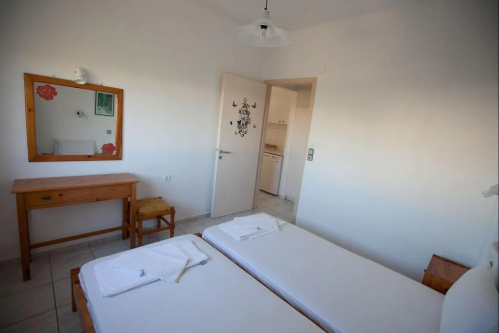 Room, Cosmi Apartments, Crete