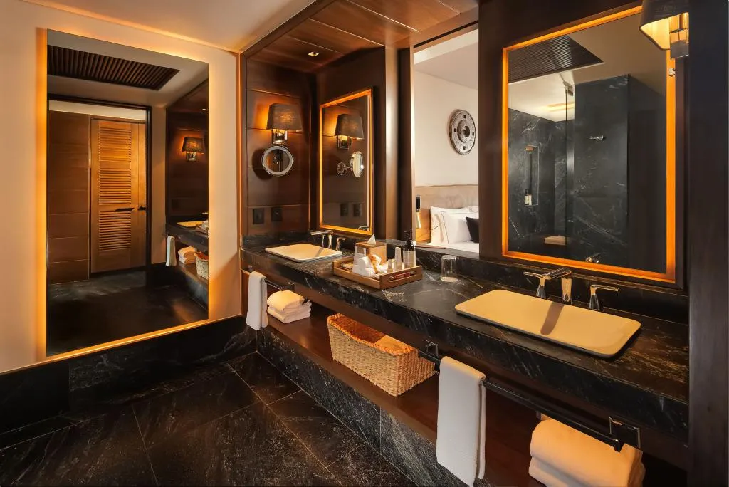 SUITE OCEAN FRONT KING BED Room, Impression Moxché by Secrets, Cancun Area