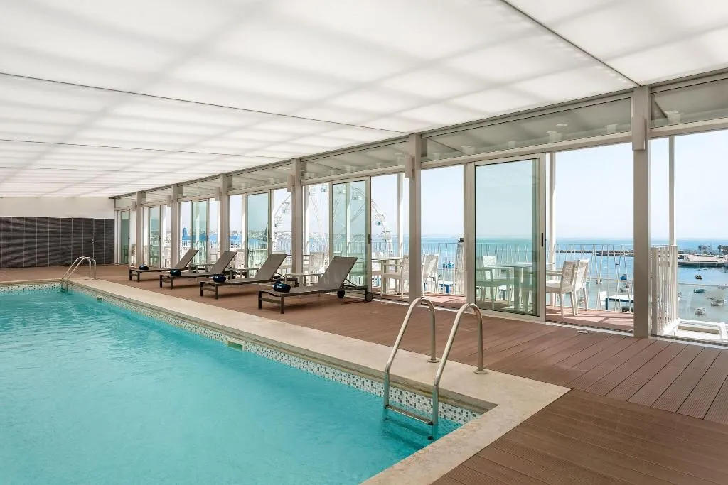 Pool, Hotel Baía, Lisbon