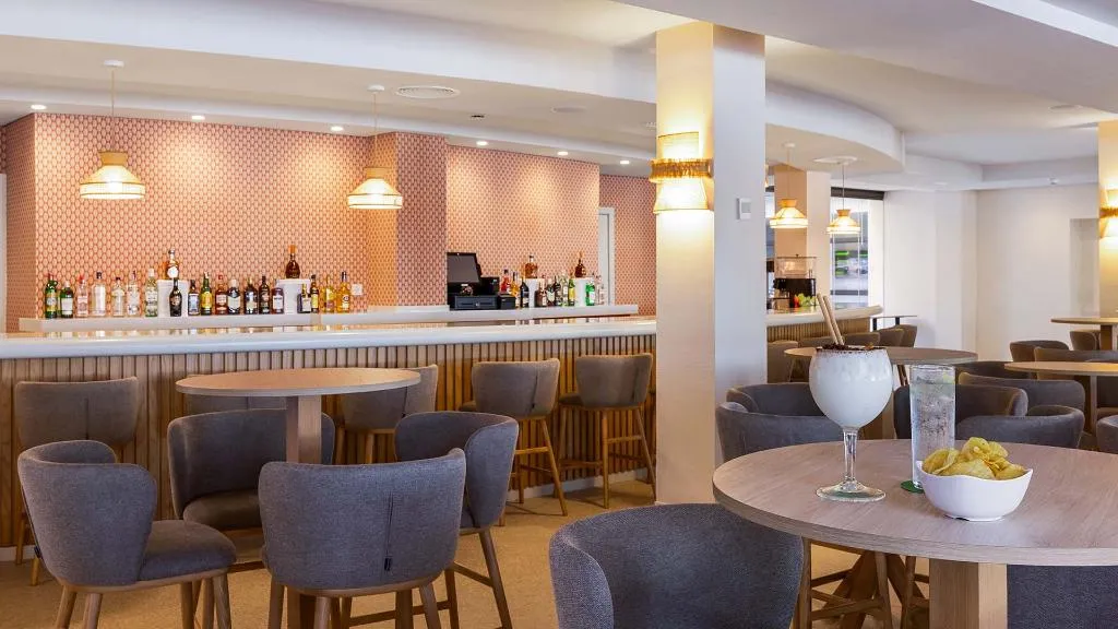 Bar, Protur Safari Park Aparthotel, Majorca