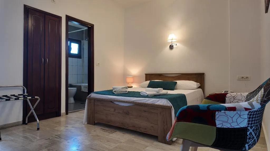 SINGLE STANDARD Room, Mary Bill, Santorini