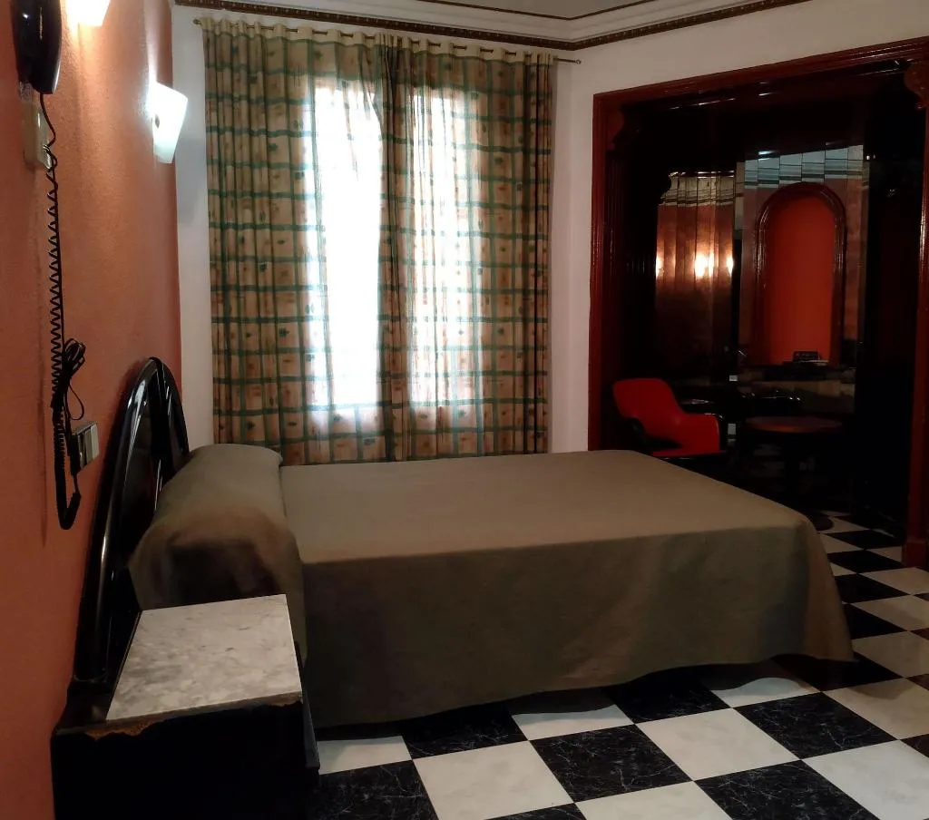 Room, Pensión Miami, Barcelona