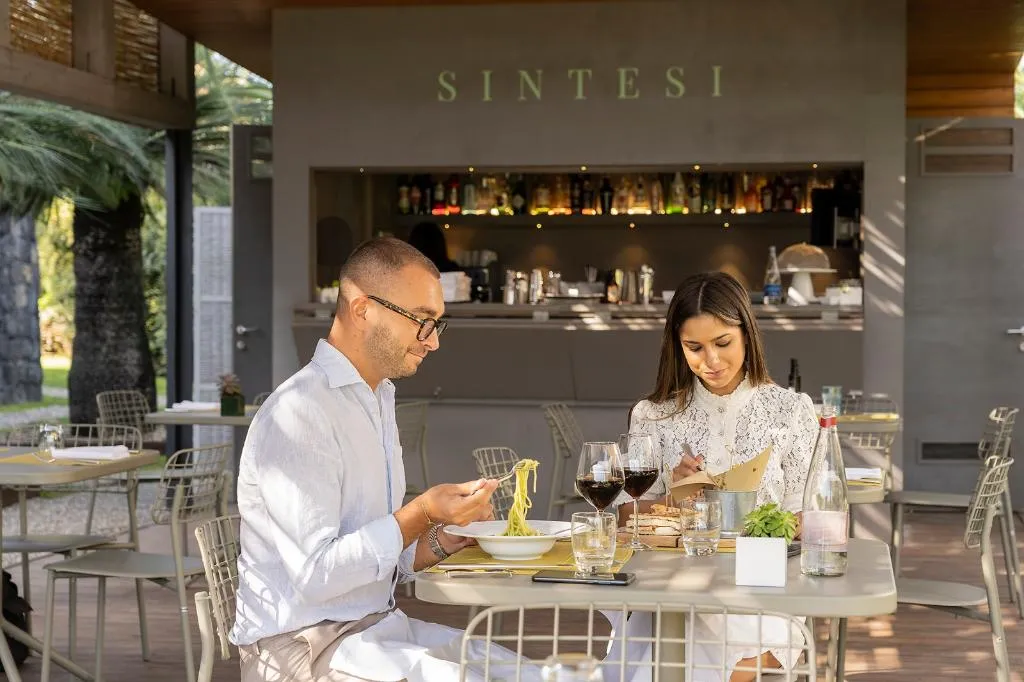 Restaurant, DonnaCarmela Resort & Lodges, Catania