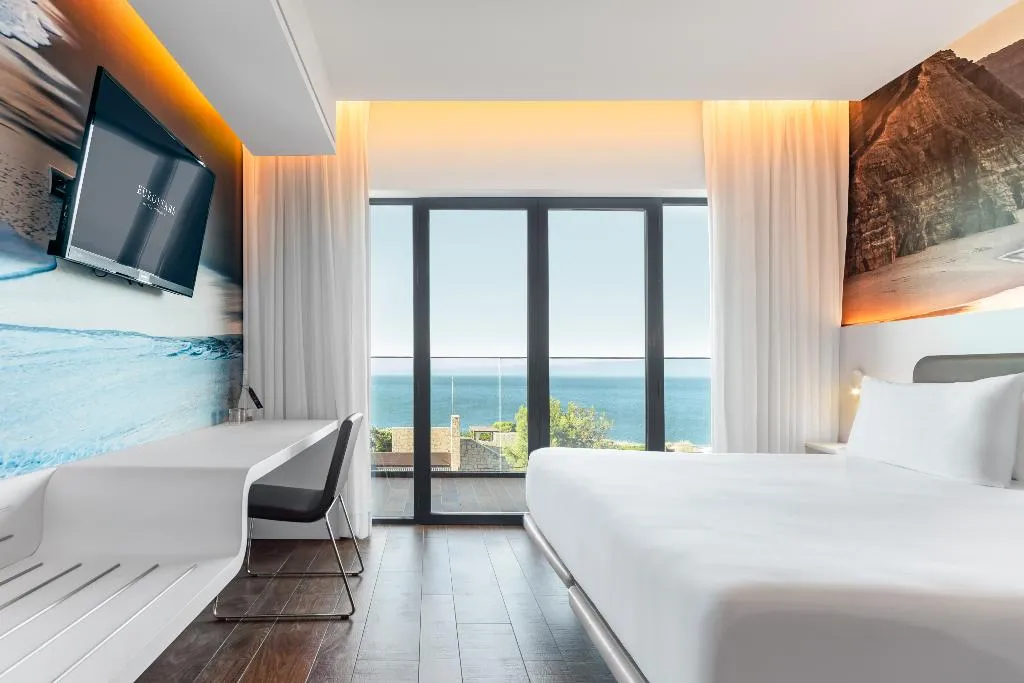 JUNIOR SUITE SEA VIEW Room, Eurostars Cascais, Lisbon