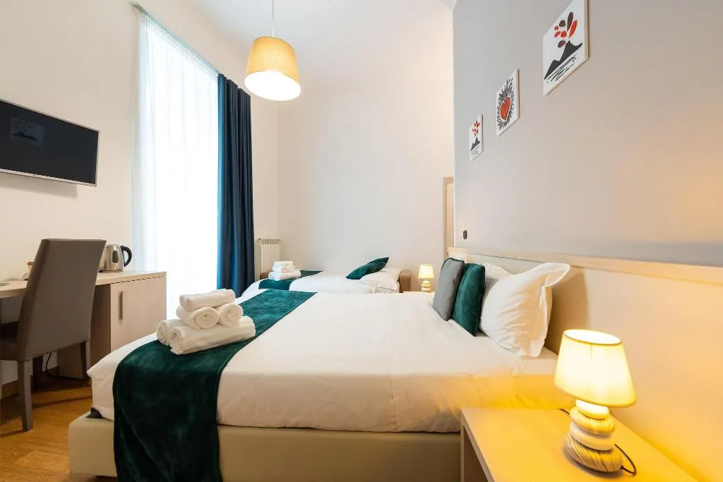 Room, Duomo Hermes Relais, Naples