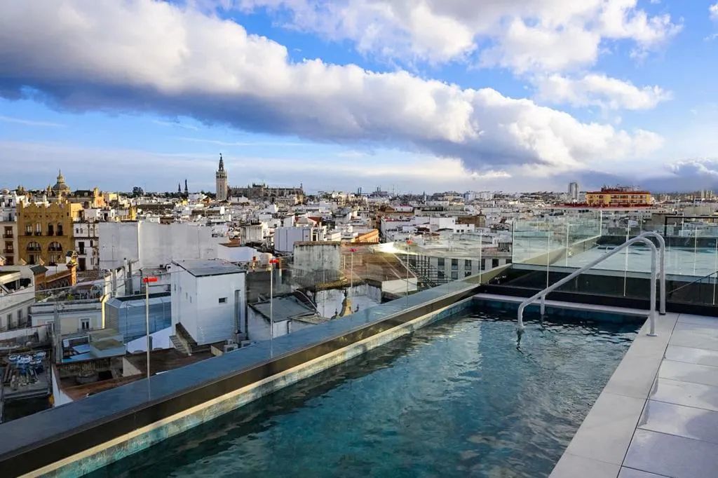 Pool, Sercotel Sevilla Don Luciano, Seville