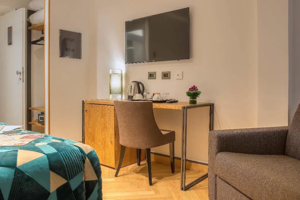 Room, Navona Essence Hotel, Rome