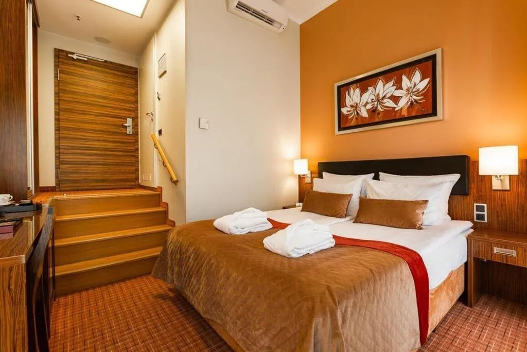 Room, Avalon Hotel & Conferences, Riga