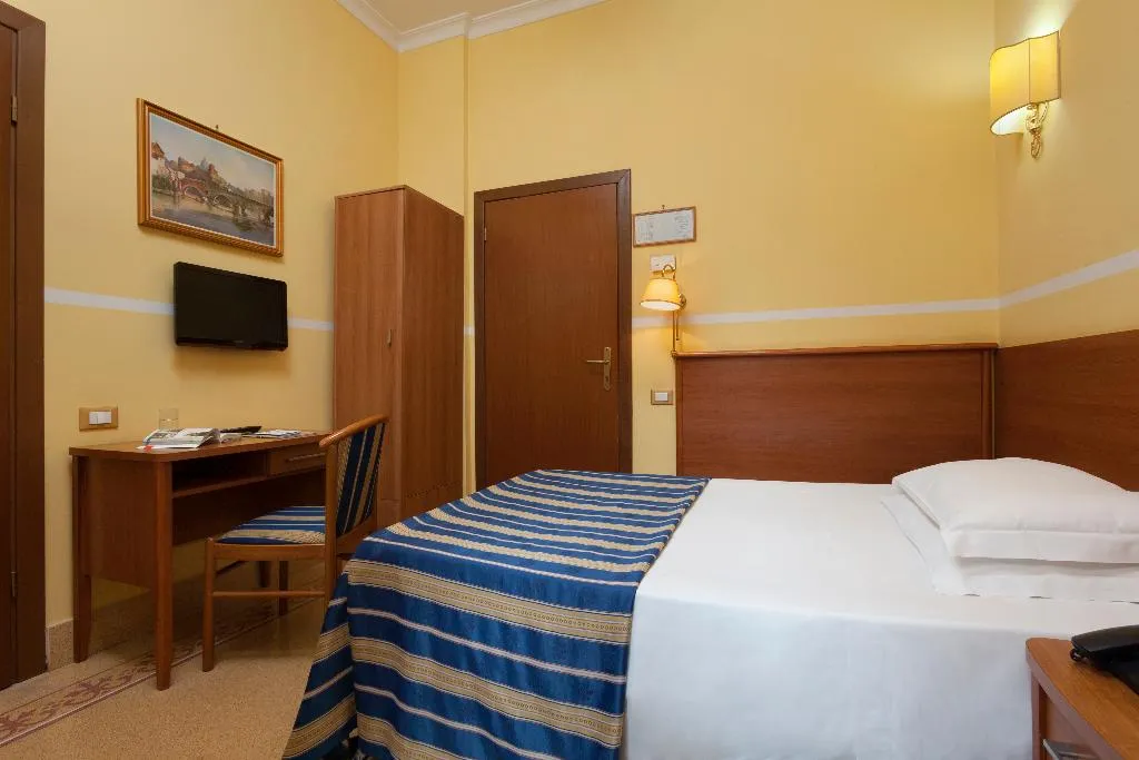 SINGLE STANDARD Room, Hotel Kennedy, Rome