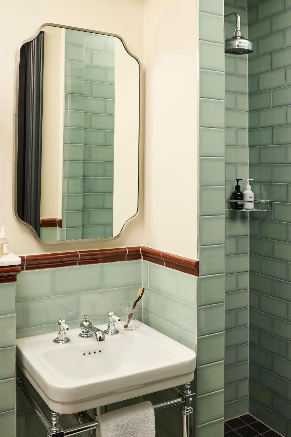 DOUBLE CLASSIC Room, The Hoxton Dublin, Dublin