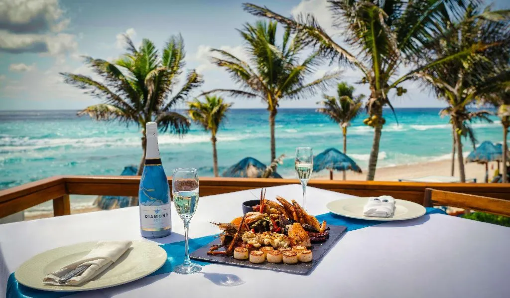 Restaurant, The Pyramid Cancun by Oasis, Cancun Area