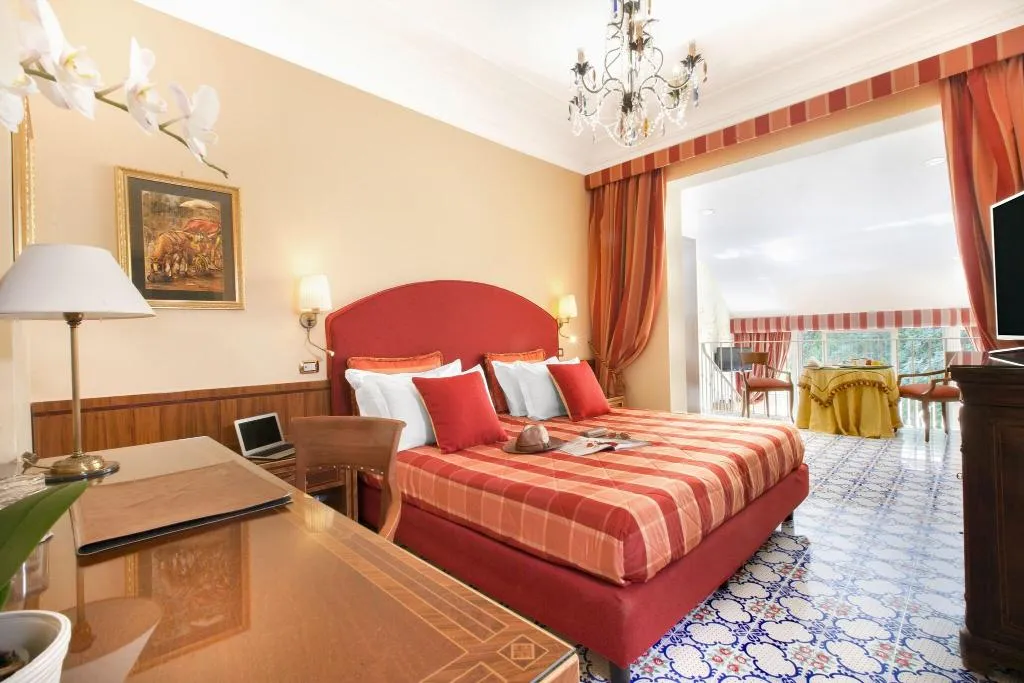 Room, Antiche Mura, Naples