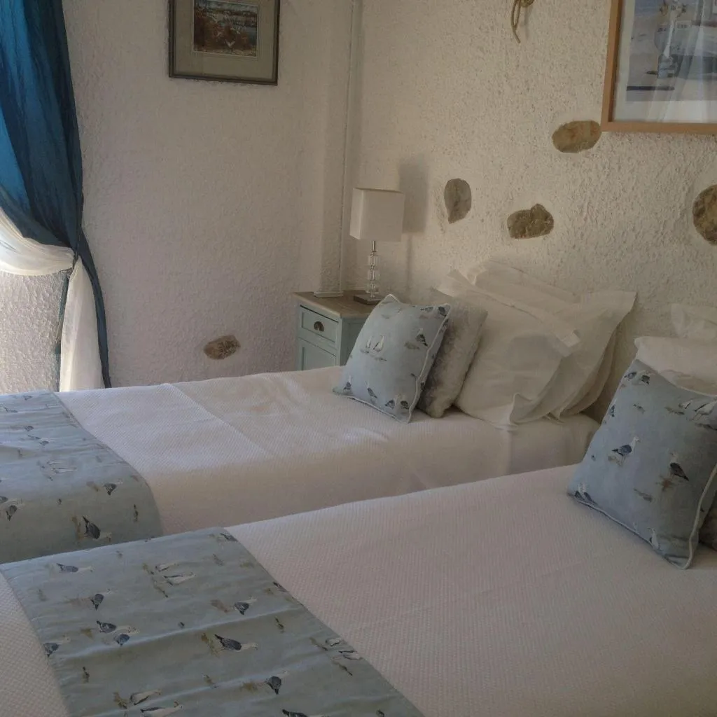Room, Winniehill, Algarve