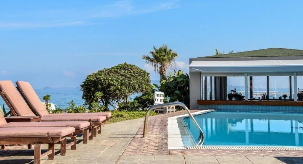 Pool, Yria Beach Hotel, Crete