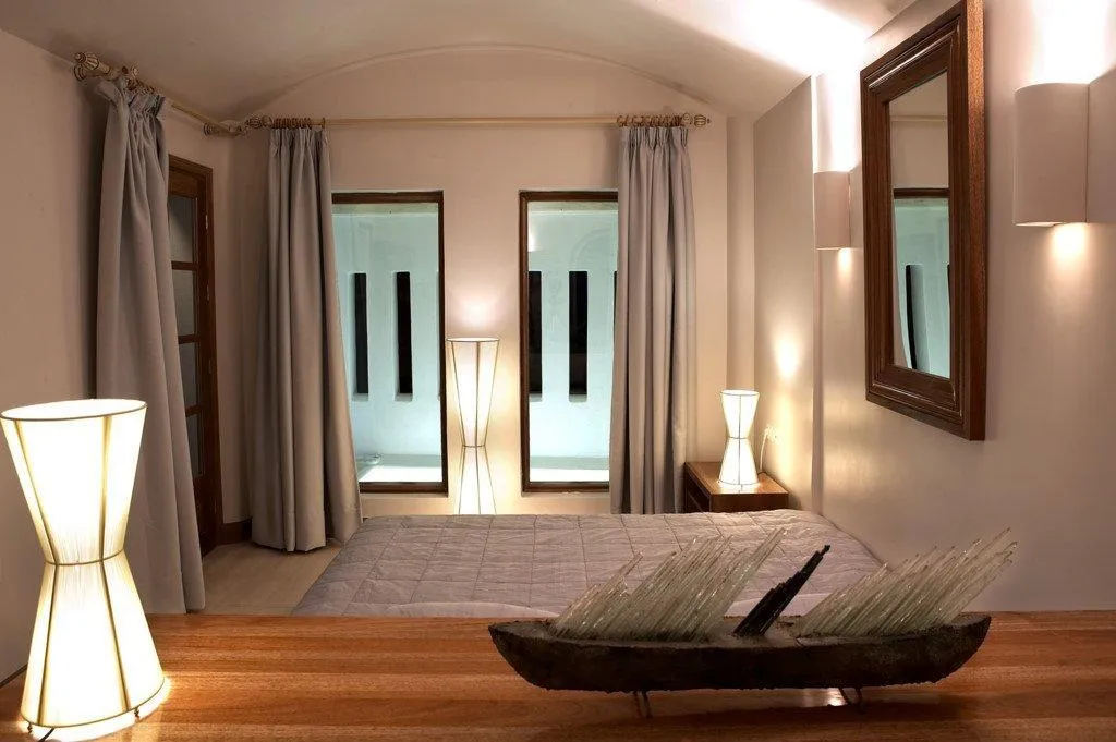 SUITE WITH JACUZZI Room, Meltemi Village, Santorini