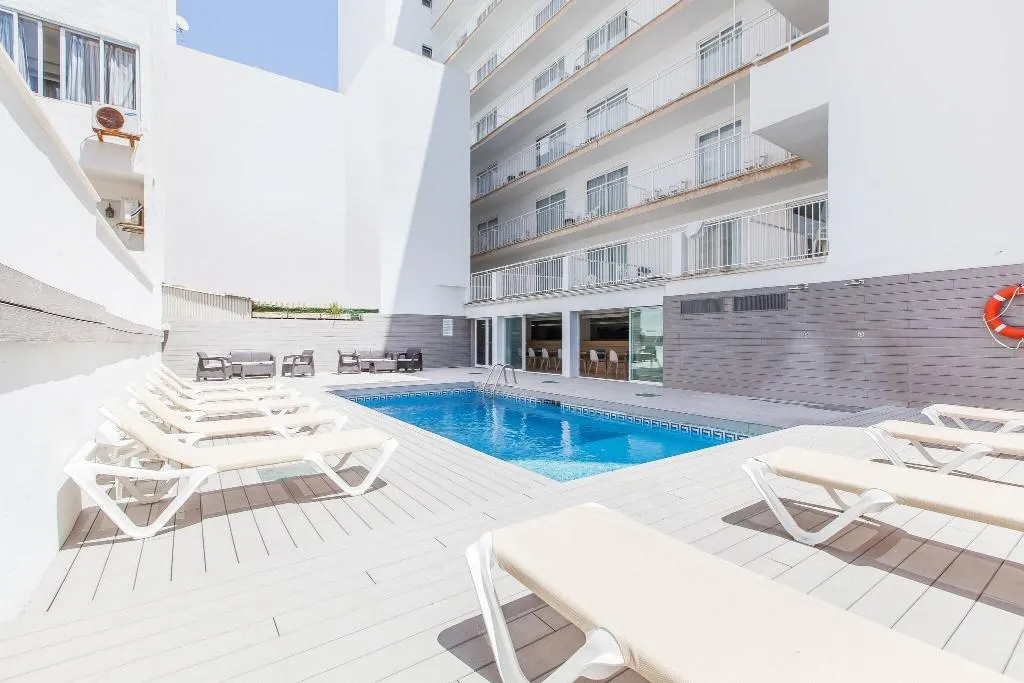 Pool, Gracia, Majorca