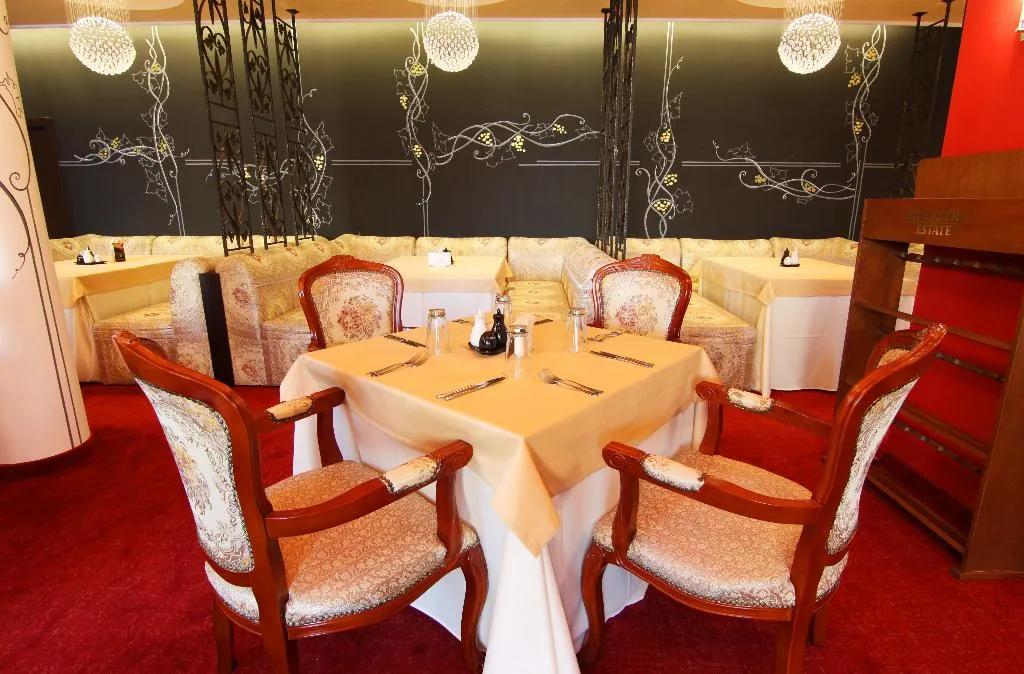 Restaurant, The Vineyards Spa Resort, Bourgas