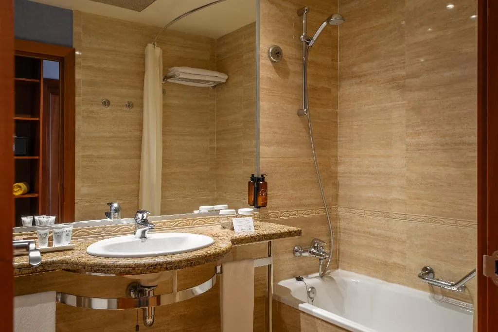 SUITE TWO BEDROOMS Room, Delfin, Costa Brava