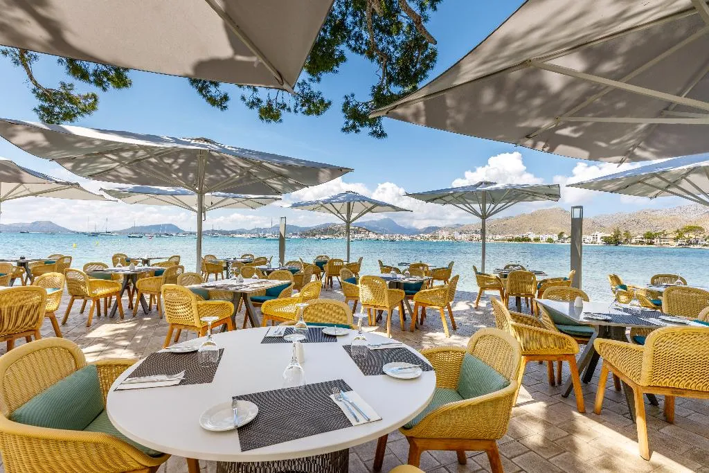 Terrace, Hotel Illa D'or & Club Apartaments, Majorca