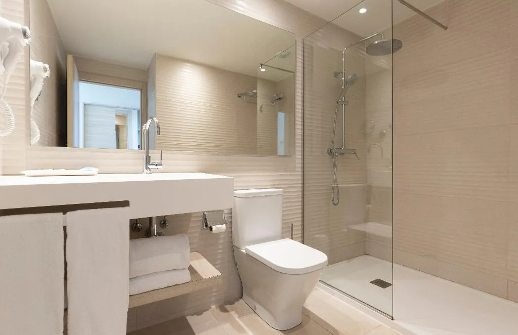 QUADRUPLE PREMIUM Room, Hotel Palia Maria Eugenia, Majorca
