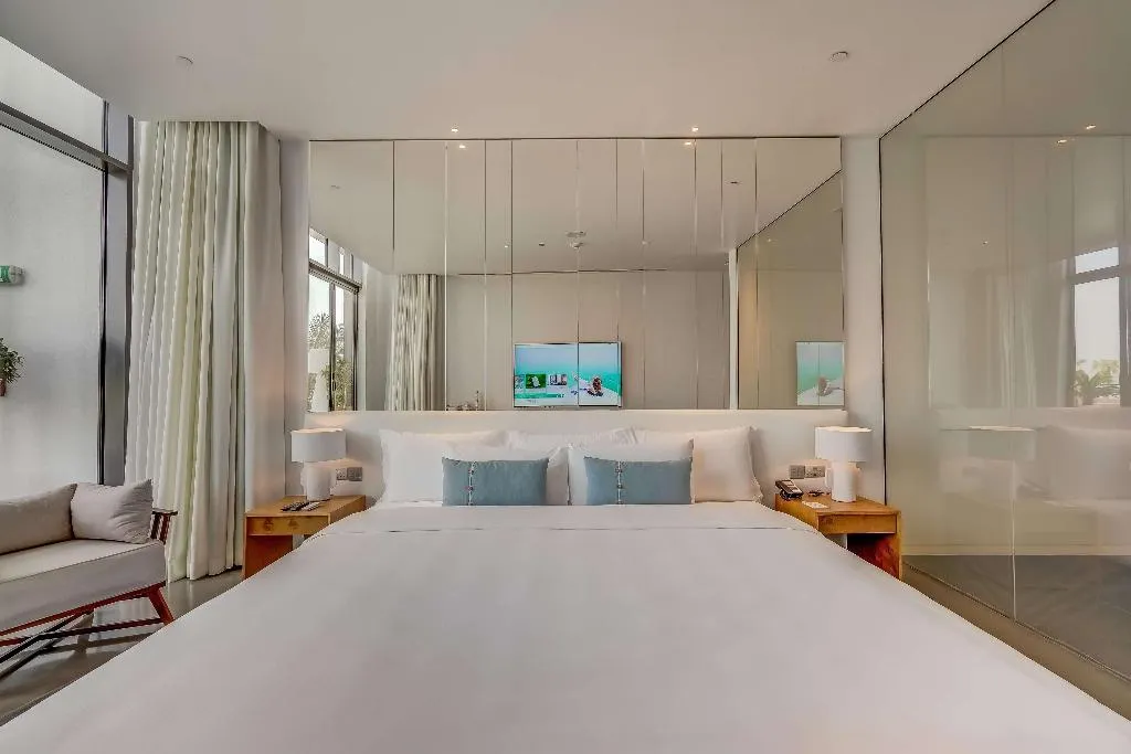 Room, Nikki Beach Resort & Spa Dubai, Dubai