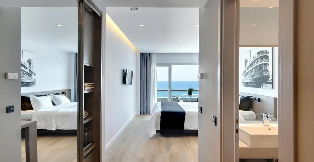 FAMILY ROOM SEA VIEW Room, Poseidon Athens Hotel, Athens