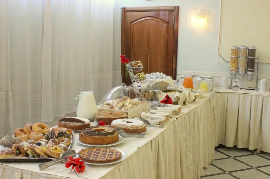 Restaurant, Hotel Romulus, Rome