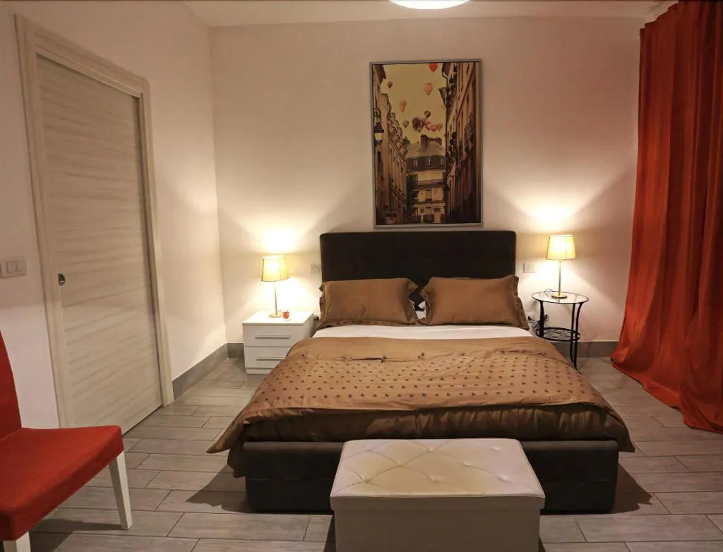 Room, B&B Brothers Suite Vomero, Naples